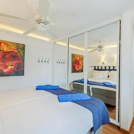 Apartament Sunsuites Collection - Flores San Bartolomé